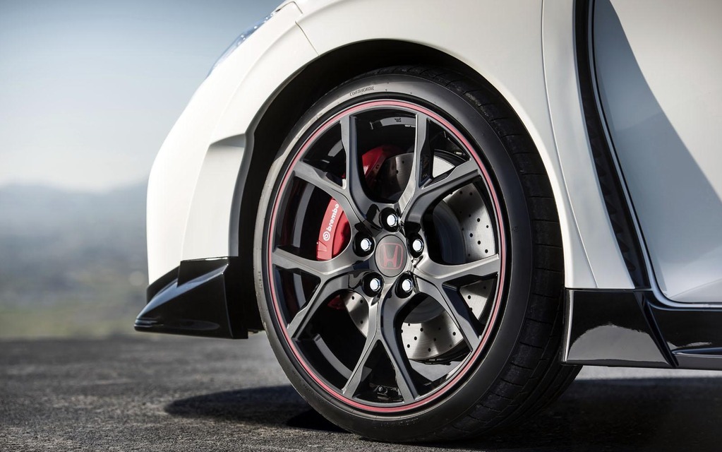 185045_Quelques_precisions_sur_la_Honda_Civic_Type_R