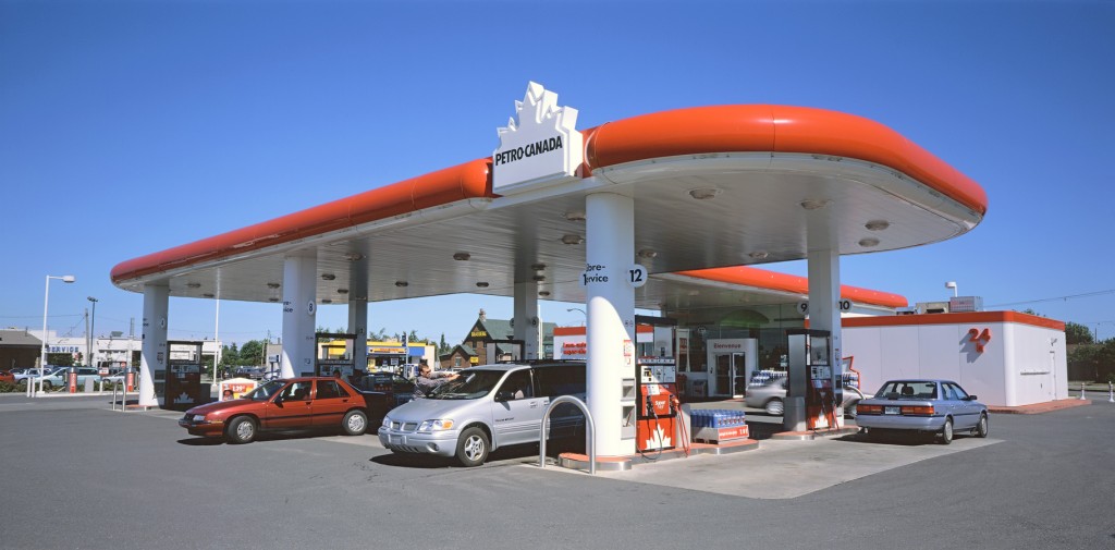 Petro-Canada_Retail_station_25